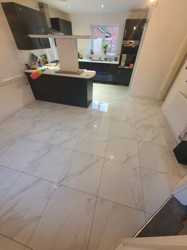 Carrara Mercury Gloss White Marble Effect Porcelain Tiles 600 x 600 mm – Stock Clearance – 4.32m2 Available